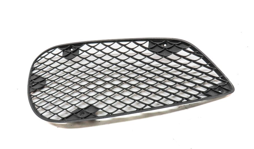 Thumbnail 2: 14-16 MERCEDES E-CLASS (W212) SEDAN FRONT LEFT DRIVER LOWER BUMPER GRILLE TRIM