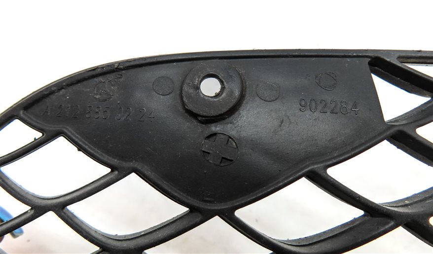 Thumbnail 6: 14-16 MERCEDES E-CLASS (W212) SEDAN FRONT LEFT DRIVER LOWER BUMPER GRILLE TRIM