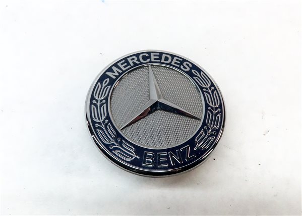 Thumbnail 2: 2016 MERCEDES E350 (W212) FRONT HOOD BONNET LID EMBLEM BADGE