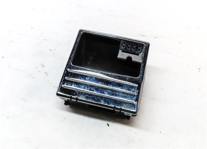 2016 MERCEDES E350 (W212) FRONT CENTER CONSOLE ASHTRAY ASH TRAY INSERT
