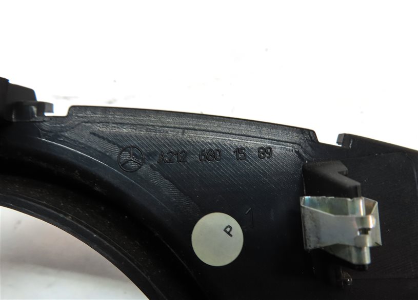 Thumbnail 6: 2016 MERCEDES E350 (W212) FRONT LEFT DRIVER DASH SPEEDOMETER CLUSTER BEZEL TRIM