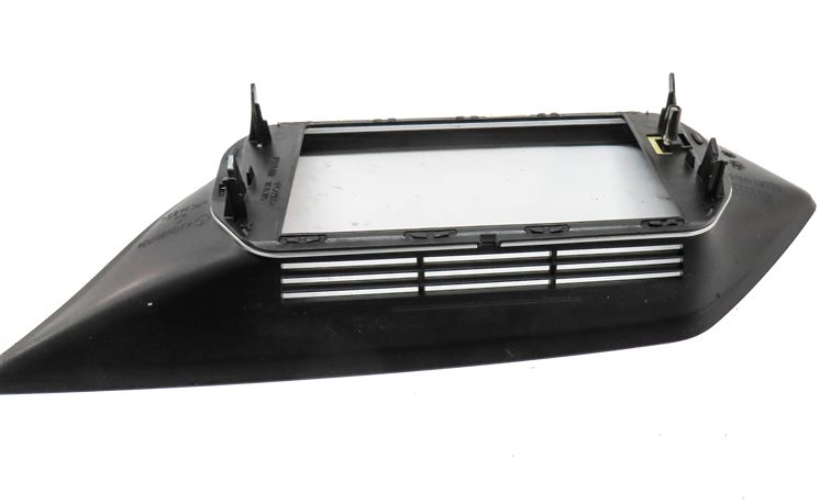 Thumbnail 5: 2016 MERCEDES E350 (W212) FRONT CENTER DASH MEDIA SCREEN TRIM BEZEL (BLACK)