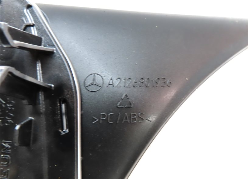 Thumbnail 7: 2016 MERCEDES E350 (W212) FRONT CENTER DASH MEDIA SCREEN TRIM BEZEL (BLACK)