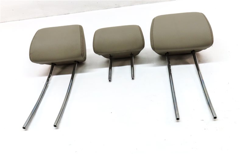 Thumbnail 2: 10-16 MERCEDES E CLASS SEDAN (W212) REAR LEFT RIGHT CENTER HEADREST SET3 (BEIGE)