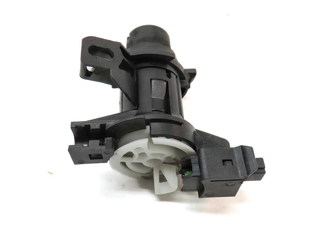 Thumbnail 5: 2016 MERCEDES E350 (W212) LEFT DRIVER DOOR & REAR TRUNK LOCK CYLINDER KEY SET/3