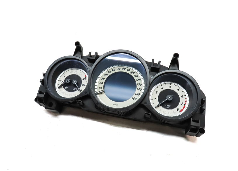 2016-2017 MERCEDES E350 E400 E550 (C207 W212) SPEEDOMETER GAUGE CLUSTER (230k)