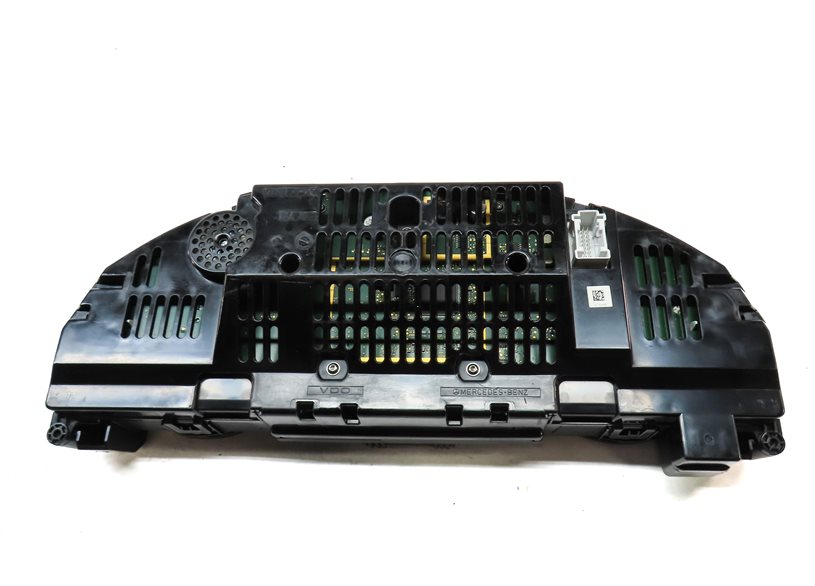 Thumbnail 6: 2016-2017 MERCEDES E350 E400 E550 (C207 W212) SPEEDOMETER GAUGE CLUSTER (230k)