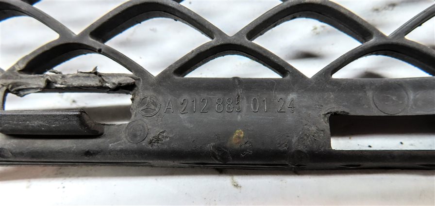 Thumbnail 6: 2014-2016 MERCEDES E CLASS SEDAN WAGON (W212) FRONT LOWER SPORT BUMPER GRILLE
