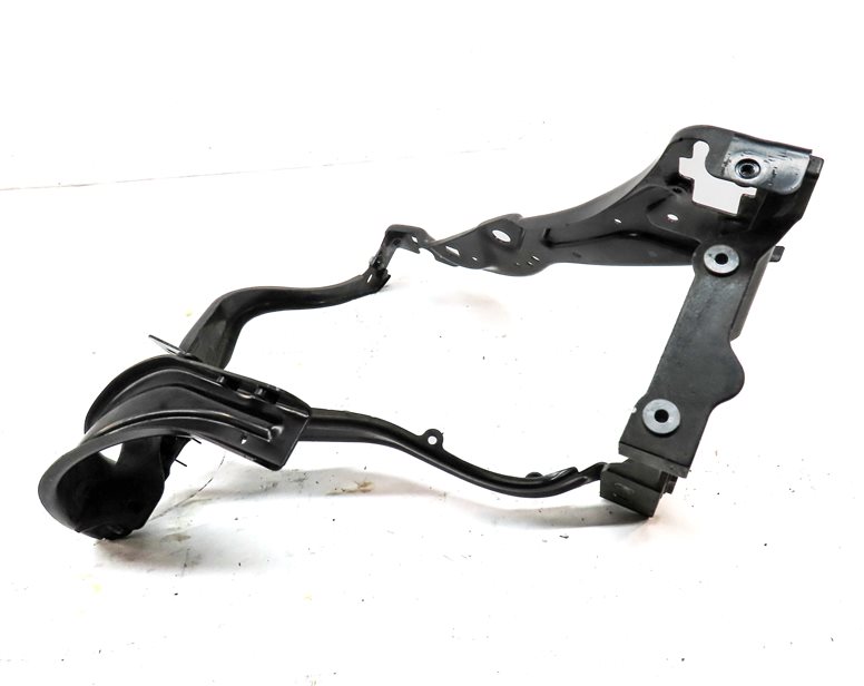 Thumbnail 6: 2016 MERCEDES E350 (W212) FRONT RIGHT DRIVER HEADLIGHT HEAD LIGHT MOUNT BRACKET