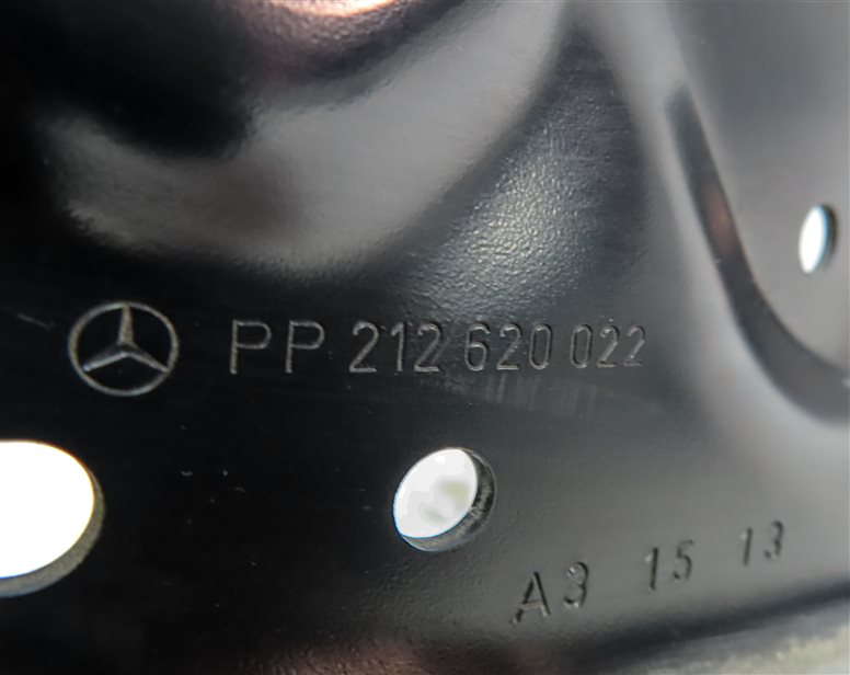 Thumbnail 7: 2016 MERCEDES E350 (W212) FRONT RIGHT DRIVER HEADLIGHT HEAD LIGHT MOUNT BRACKET