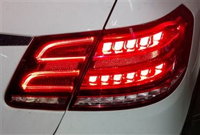 Thumbnail 2: 14-16 MERCEDES E-CLASS SEDAN W212 REAR RIGHT INNER LED TAILLIGHT TAIL LIGHT LAMP