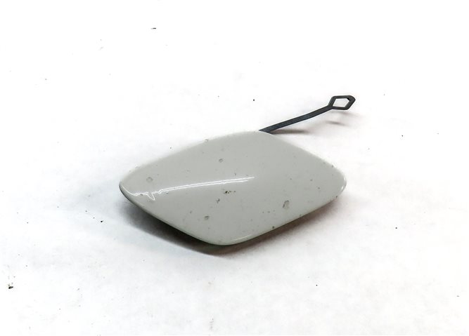 Thumbnail 2: 2016 MERCEDES E350 (W212) FRONT BUMPER TOWING TOW HOOK BOLT COVER TRIM (WHITE)