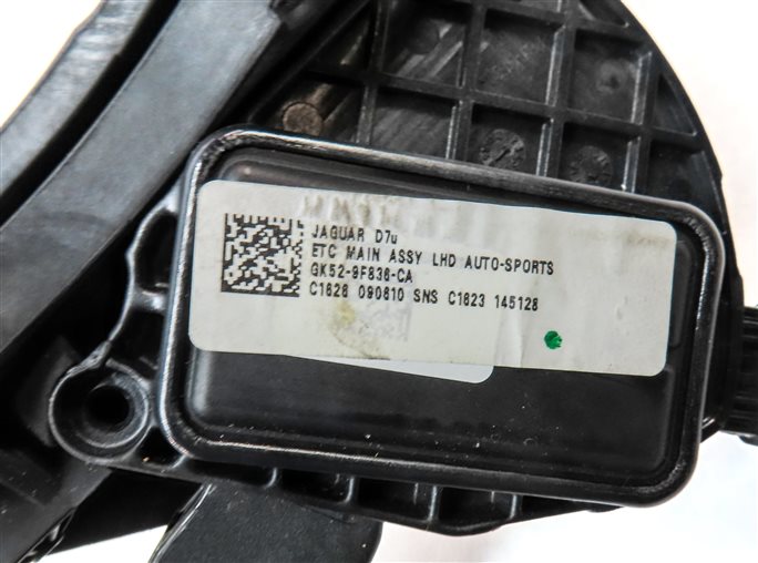 Thumbnail 6: 2016 LAND RANGE ROVER (L405) FRONT LEFT DRIVER ACCELERATOR GAS PEDAL ASSEMBLY