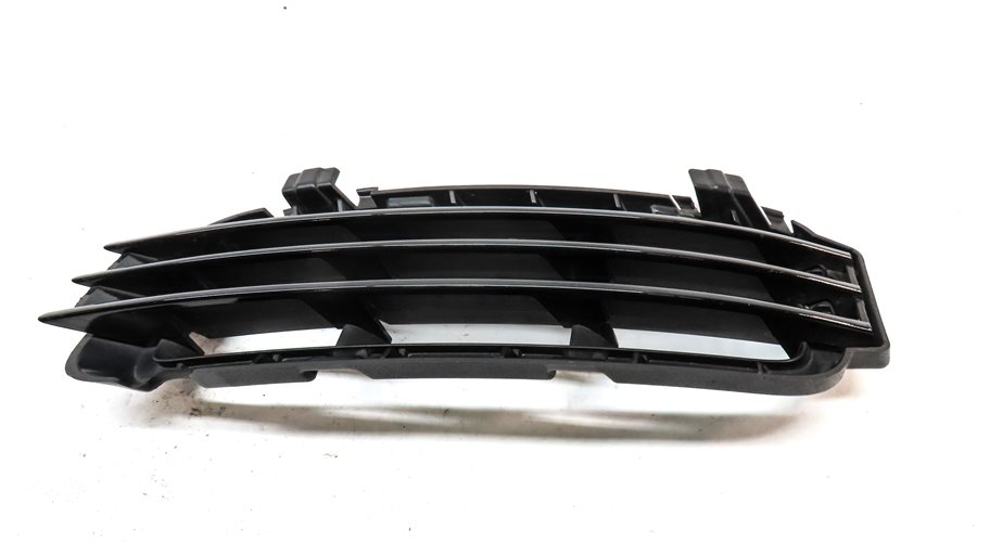 Thumbnail 4: 2016 LAND RANGE ROVER (L405) FRONT LEFT DRIVER LOWER BUMPER END GRILLE TRIM