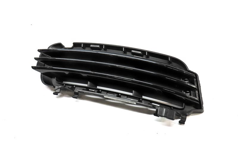 2016 LAND RANGE ROVER (L405) FRONT RIGHT PASSENGER LOWER BUMPER END GRILLE TRIM