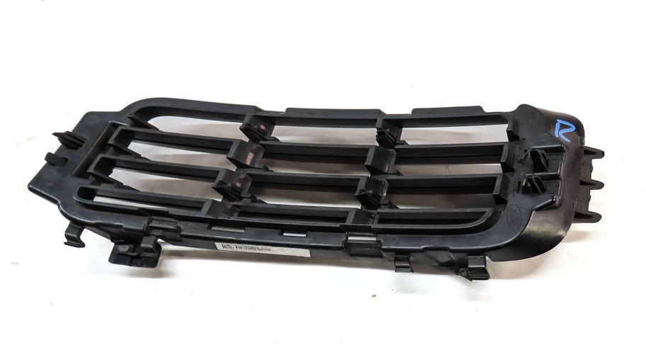 Thumbnail 5: 2016 LAND RANGE ROVER (L405) FRONT RIGHT PASSENGER LOWER BUMPER END GRILLE TRIM