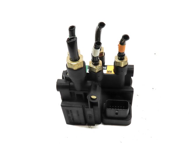 Thumbnail 4: 2016 LAND RANGE ROVER (L405) REAR AIR RIDE SUSPENSION CONTROL VALVE BLOCK