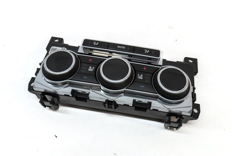 Thumbnail 1: 2016 LAND RANGE ROVER (L405) REAR HEAT AIR AC HVAC CLIMATE CONTROL PANEL