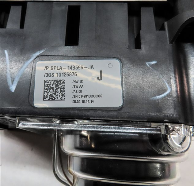 Thumbnail 7: 16 RANGE ROVER L405 TERRAIN RIDE HEIGHT TRACTION PARKING CONTROL SELECTOR PANEL