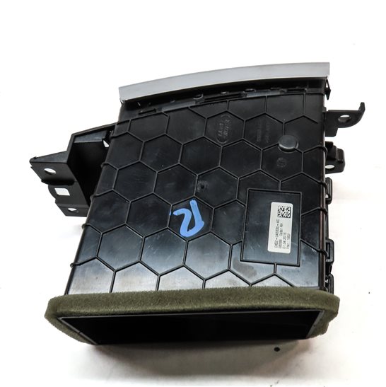 Thumbnail 5: 16 RANGE ROVER (L405) FRONT RIGHT PASSENGER DASH HEAT AIR AC VENT (GRAY / BLACK)