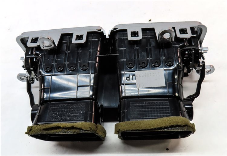 Thumbnail 5: 16 LAND RANGE ROVER L405 FRONT CENTER DASH HEAT AIR AC DUAL VENT (GRAY / BLACK)