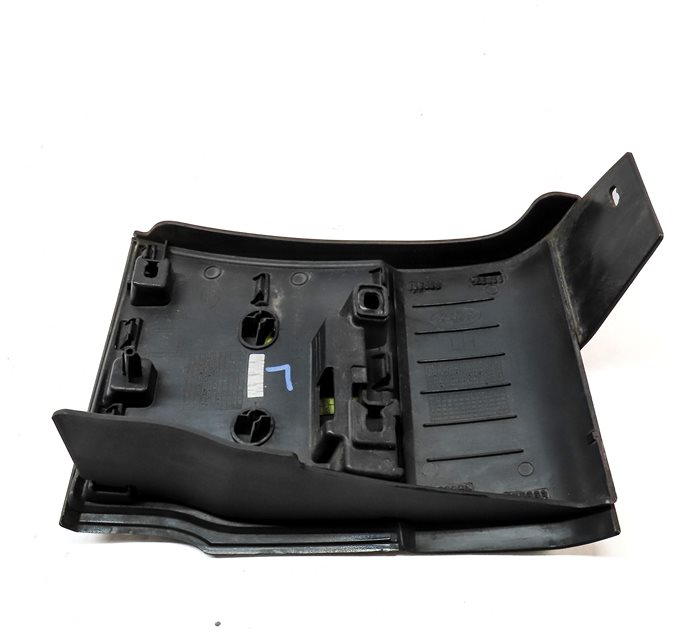 Thumbnail 5: 16 LAND RANGE ROVER (L405) FRONT LEFT DRIVER LOWER FENDER TRIM MOULDING (BLACK)
