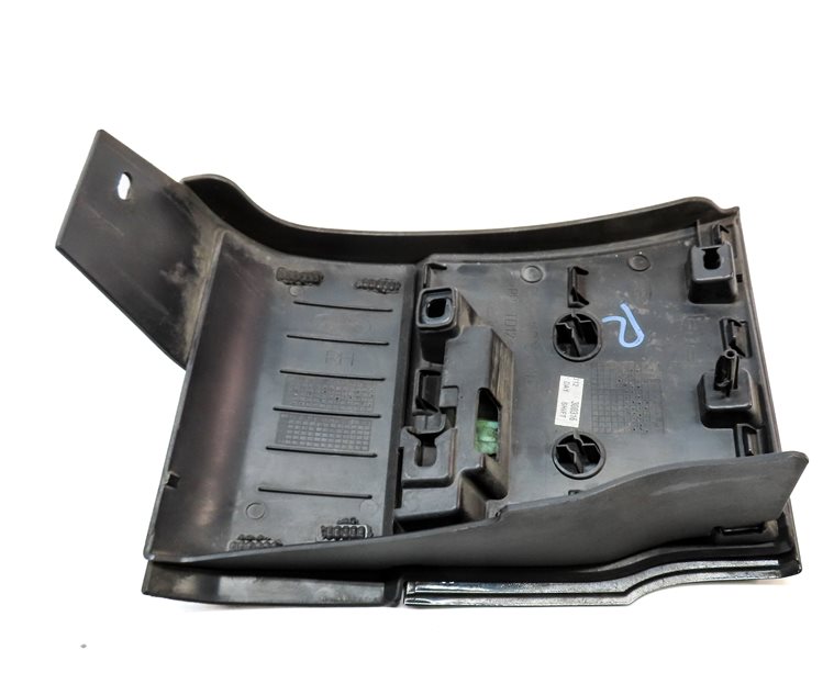 Thumbnail 5: 16 RANGE ROVER L405 FRONT RIGHT PASSENGER LOWER FENDER TRIM MOULDING(BLACK)