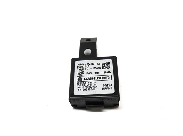Thumbnail 2: 2016 LAND RANGE ROVER (L405) KEYLESS ENTRY ANTENNA CONTROL MODULE