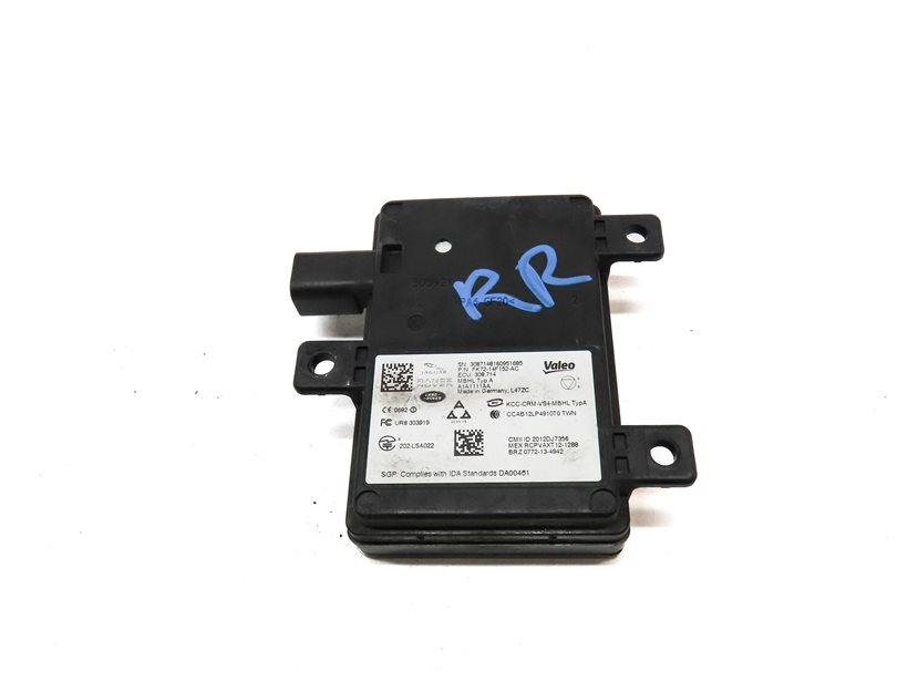 Thumbnail 2: 2016 LAND RANGE ROVER (L405) REAR RIGHT BLIND SPOT ASSIST RADAR SENSOR MODULE