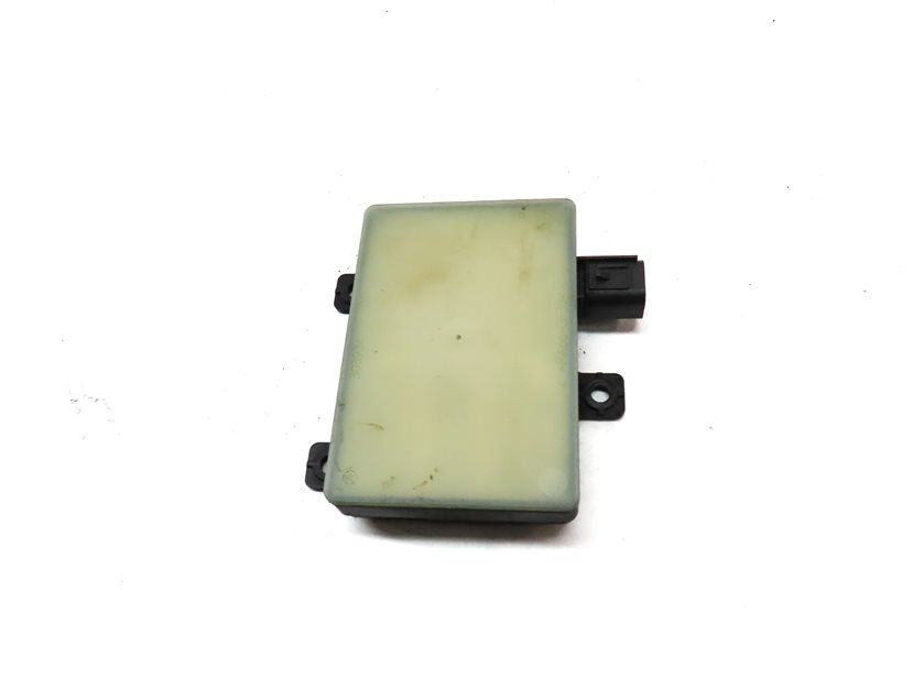 Thumbnail 5: 2016 LAND RANGE ROVER (L405) REAR RIGHT BLIND SPOT ASSIST RADAR SENSOR MODULE