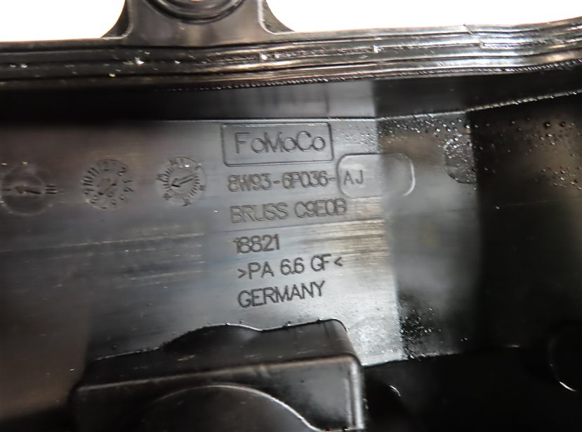 Thumbnail 6: 2010-2018 RANGE ROVER / SPORT (L320 L322 L494 L405) 5.0L V8 - RIGHT VALVE COVER