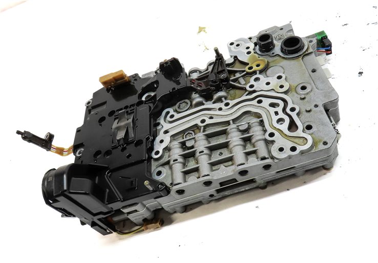 Thumbnail 3: 2013-2016 RANGE ROVER SPORT (L494) SUPERCHARGED - VALVE BODY (AUTO START STOP)