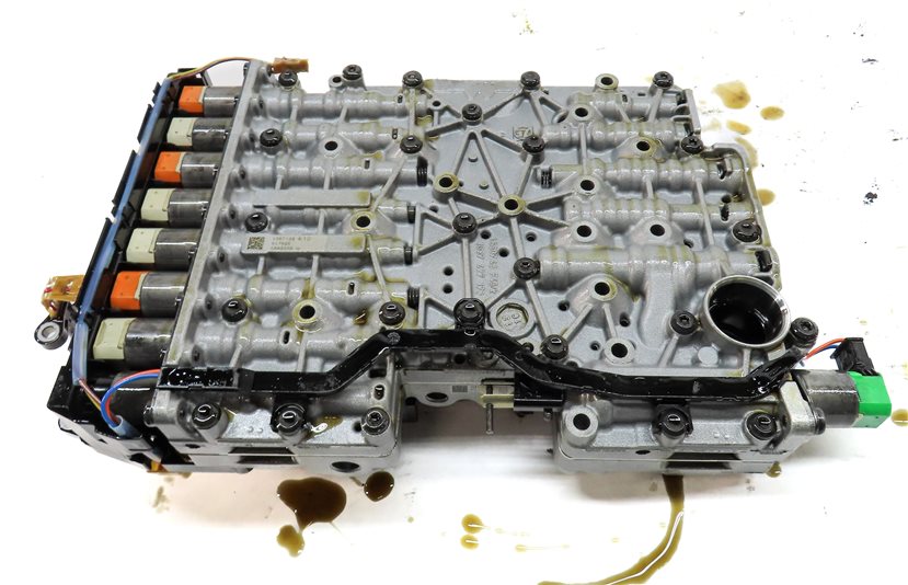 Thumbnail 6: 2013-2016 RANGE ROVER SPORT (L494) SUPERCHARGED - VALVE BODY (AUTO START STOP)
