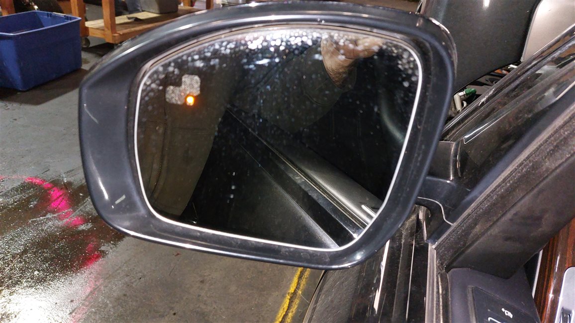 Thumbnail 3: 2014-2017 RANGE ROVER (L405) LEFT AUTODIM BLIND SPOT CAMERA DOOR MIRROR (BLACK)