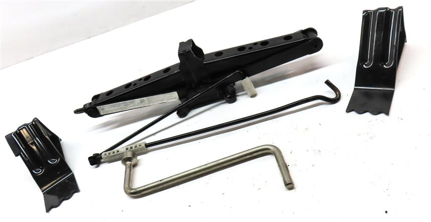 Thumbnail 3: 2008 LAND RANGE ROVER (L322) EMERGENCY ROADSIDE CAR LIFT JACK ASSEMBLY SET/5