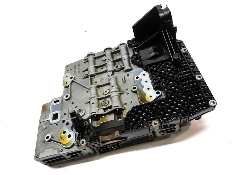 Thumbnail 3: 2006-2009 RANGE ROVER SPORT (L320 L322) 4.2L 6HP-26 A/T TRANSMISSION VALVE BODY