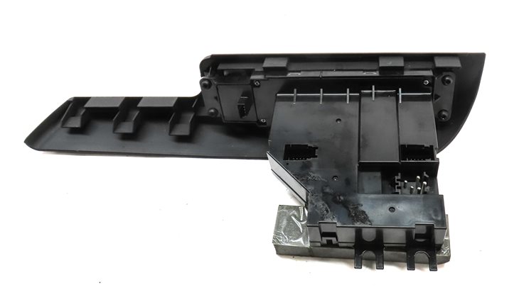Thumbnail 5: 2004-2009 RANGE ROVER (L322) LEFT FRONT DRIVER P-FOLD WINDOW SWITCH w/ TRIM