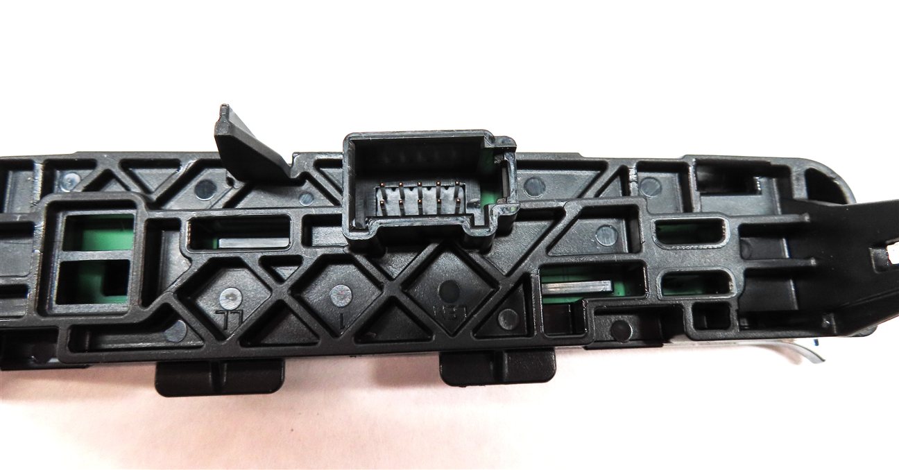 Thumbnail 7: 2013 AUDI A4 (B8 8K) FRONT CENTER CONSOLE GEAR SHIFT SHIFTER INDICATOR TRIM