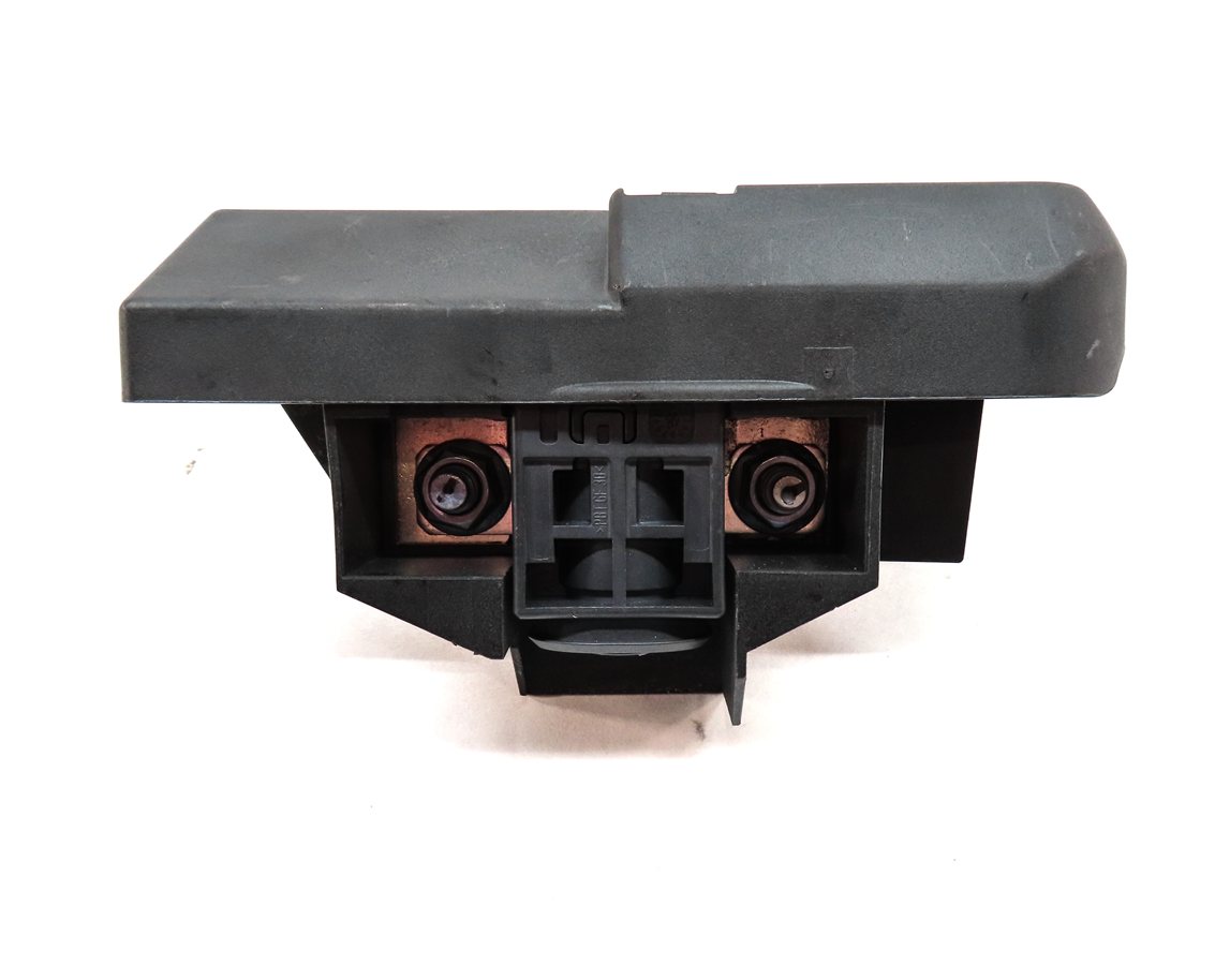 Thumbnail 7: 2013 AUDI A4 (B8 8K) 2.0L POSITIVE BATTERY TERMINAL OVERLAOD PROTECTION SWITCH