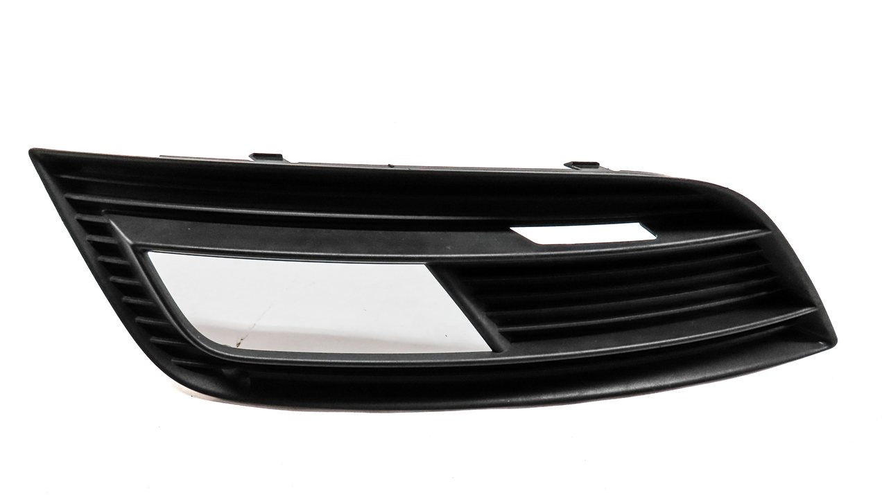 Thumbnail 2: 2013 AUDI A4 (B8 8K) FRONT LEFT DRIVER LOWER FOG LIGHT FOGLIGHT TRIM GRILLE