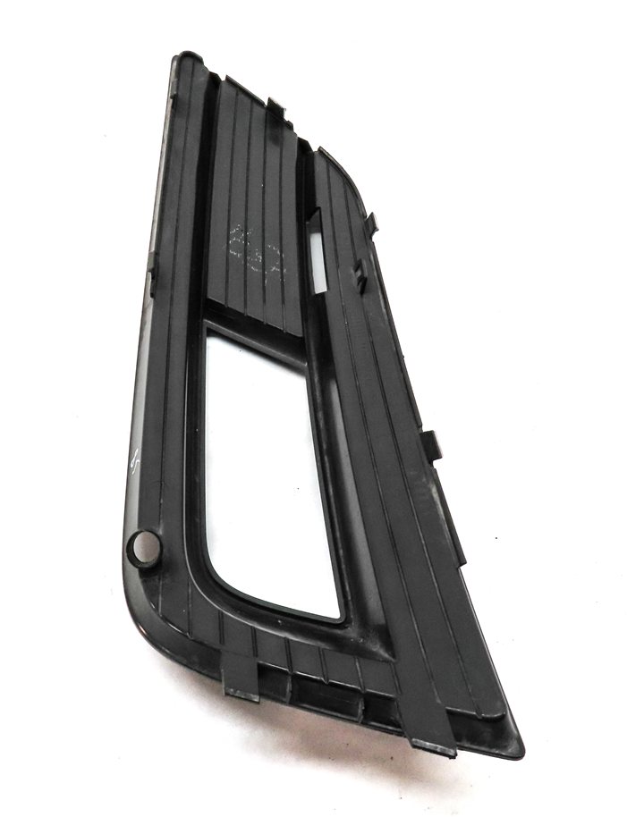 Thumbnail 8: 2013 AUDI A4 (B8 8K) FRONT LEFT DRIVER LOWER FOG LIGHT FOGLIGHT TRIM GRILLE