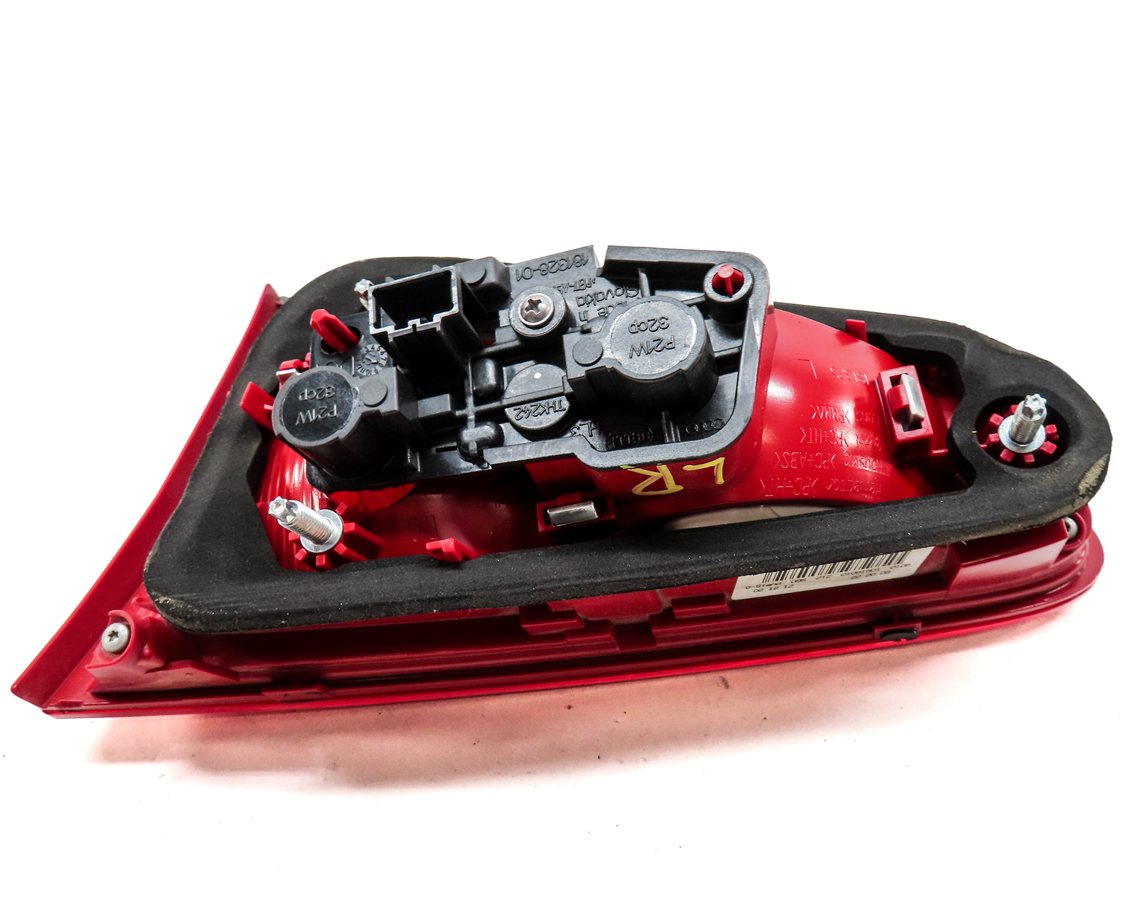Thumbnail 6: 2013-2016 AUDI A4 S4 (B8 8K) LEFT DRIVER REAR INNER TRUNK TAILLIGHT LIGHT LAMP