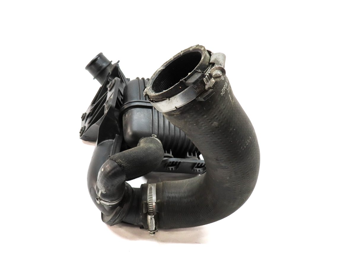 Thumbnail 7: 13 AUDI A4 B8 8K 2.0L TURBO ENGINE INTERCOOLER PRESSURE HOSE PIPE w/ MAP SENSOR