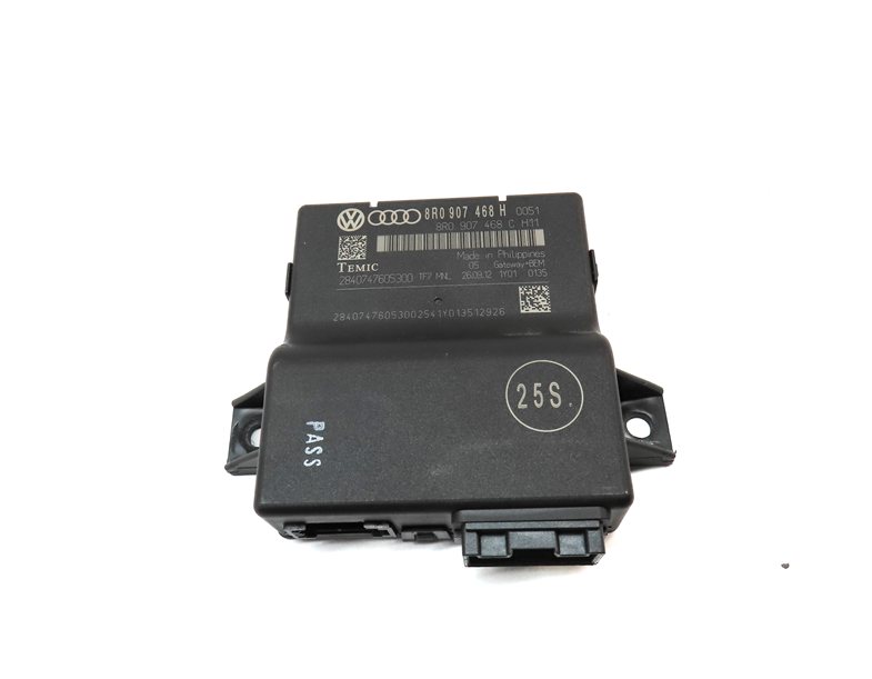 Thumbnail 14: 13 AUDI Q5 (B8 8R) 2.0L TURBO (CPMA) ECM BCM SPEEDOMETER IMMOBILIZER MODULE SET