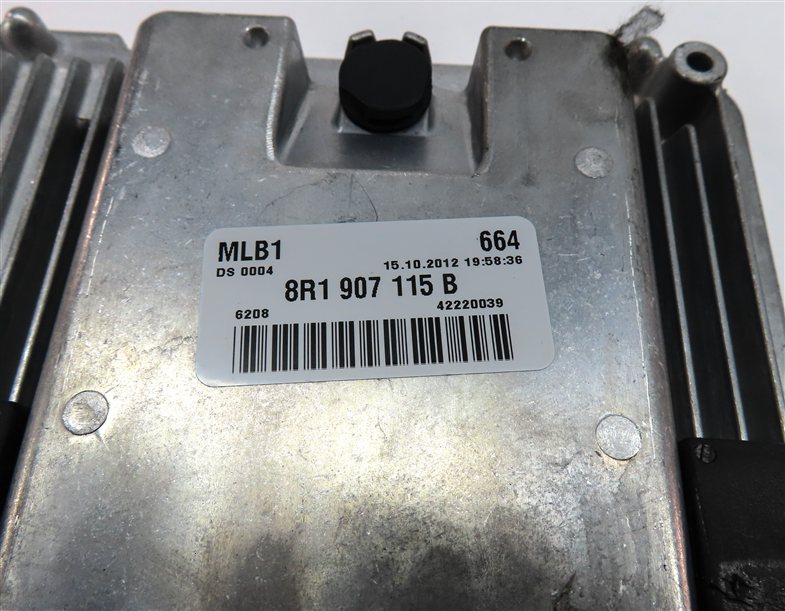 Thumbnail 5: 13 AUDI Q5 (B8 8R) 2.0L TURBO (CPMA) ECM BCM SPEEDOMETER IMMOBILIZER MODULE SET