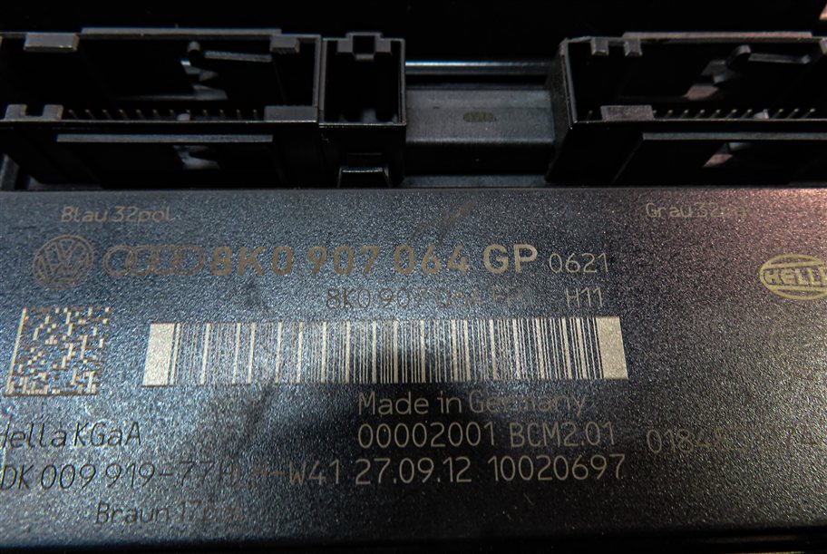 Thumbnail 9: 13 AUDI Q5 (B8 8R) 2.0L TURBO (CPMA) ECM BCM SPEEDOMETER IMMOBILIZER MODULE SET