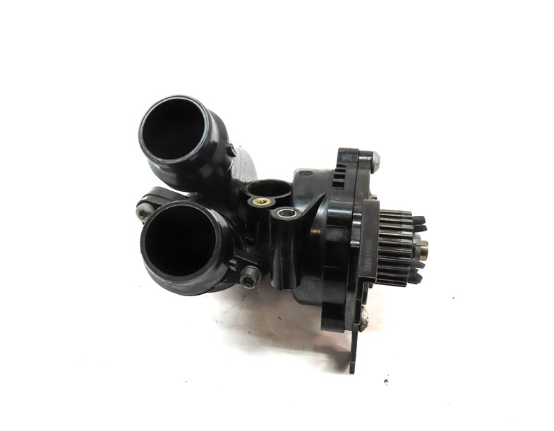 Thumbnail 4: 2013 AUDI Q5 (B8 8R) 2.0L TURBO ENGINE WATER COOLANT PUMP & THERMOSTAT HOUSING