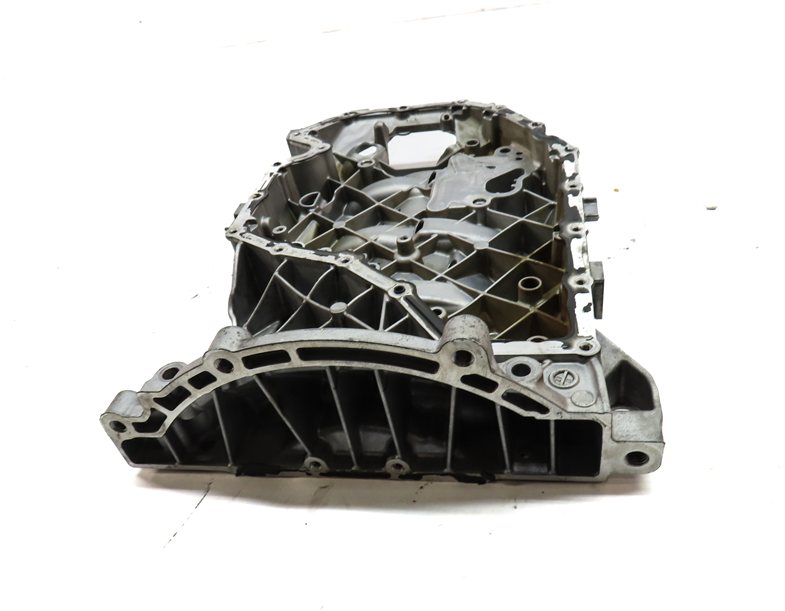 Thumbnail 7: 2013 AUDI Q5 (B8 8R) 2.0L TURBO (CPMA) UPPER ENGINE MOTOR OIL PAN w/BAFFLE TRAY
