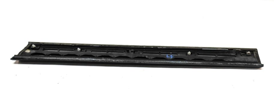 Thumbnail 6: 2013 AUDI Q5 (B8 8R) FRONT LEFT DRIVER EXTERIOR LOWER DOOR TRIM MOULDING (GRAY)