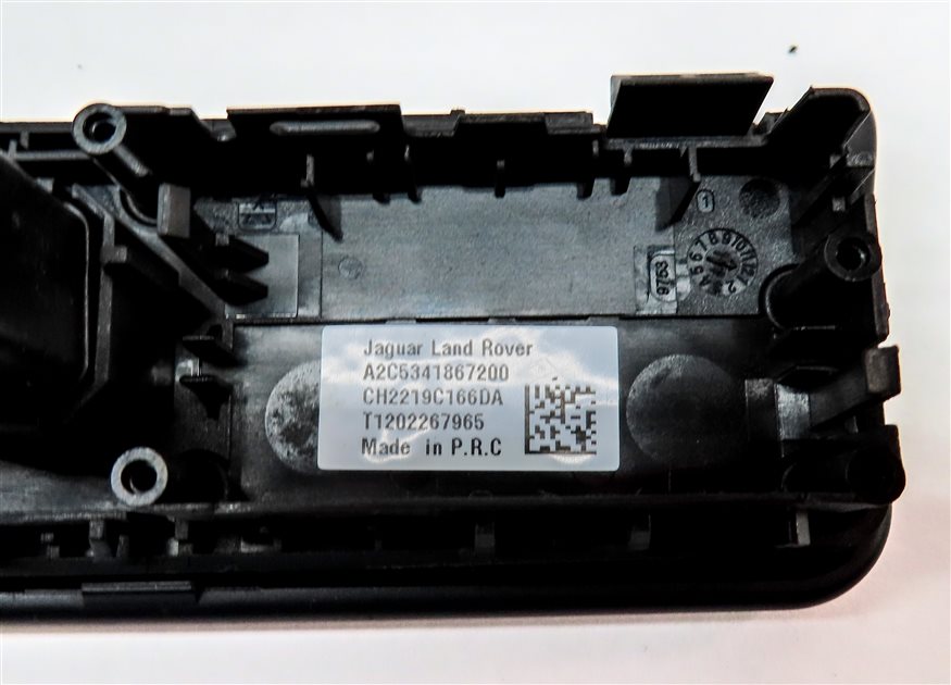 Thumbnail 5: 12 LAND ROVER LR4 (L319) RADIO STEREO AUXILIARY AUX AUDIO INPUT JACK w/12V PANEL